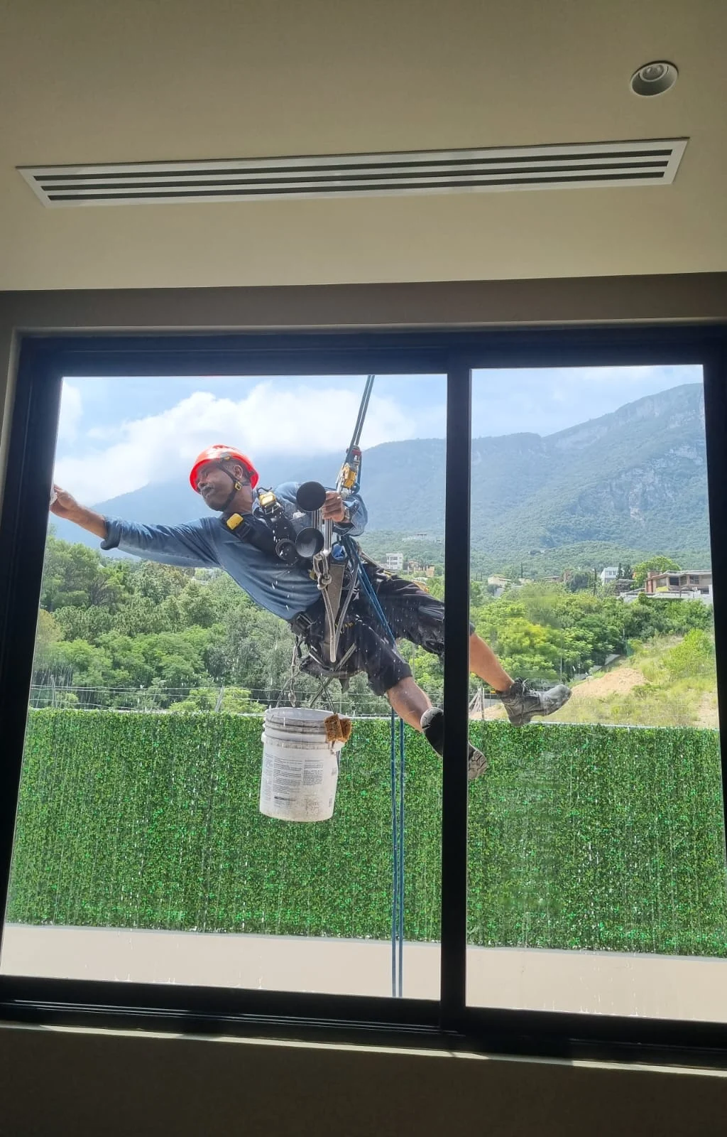 LAVADO DE VIDRIOS DE ALTURA 2
